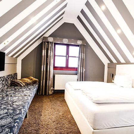 Arthotel Restaurant Pfeffermuehle Ingolstadt Ngoại thất bức ảnh