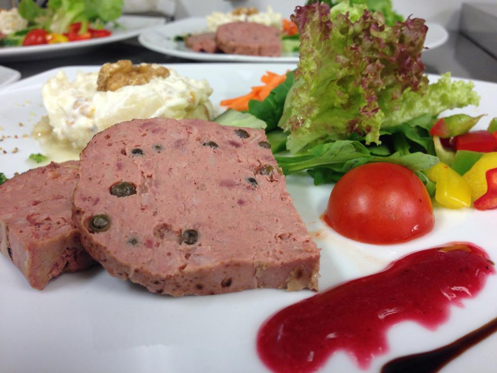 Arthotel Restaurant Pfeffermuehle Ingolstadt Ngoại thất bức ảnh